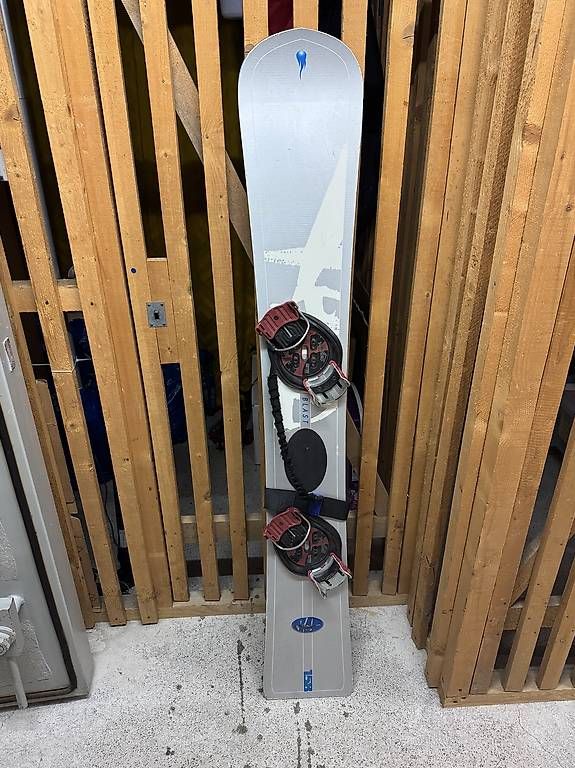 Board: Blast Raceboard 158cm von Hot – Usato da Steffisburg venduto da jul_h5f7