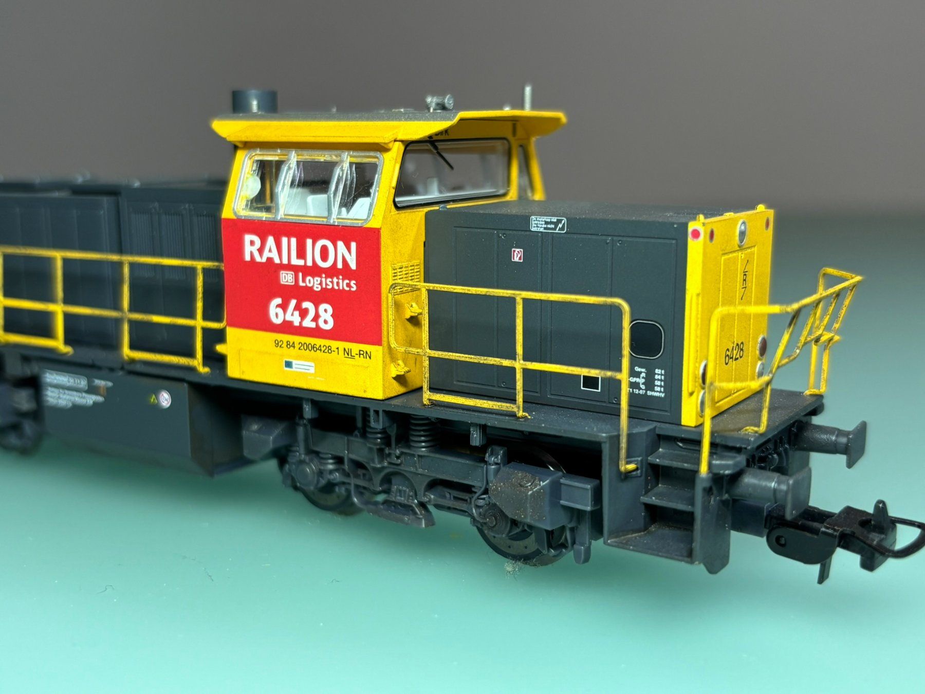 Piko Modellini di ferrovie: DIGITAL Diesellok NS 6400 RAILION DB Logistics – Usato da SION venduto da Pef12 7