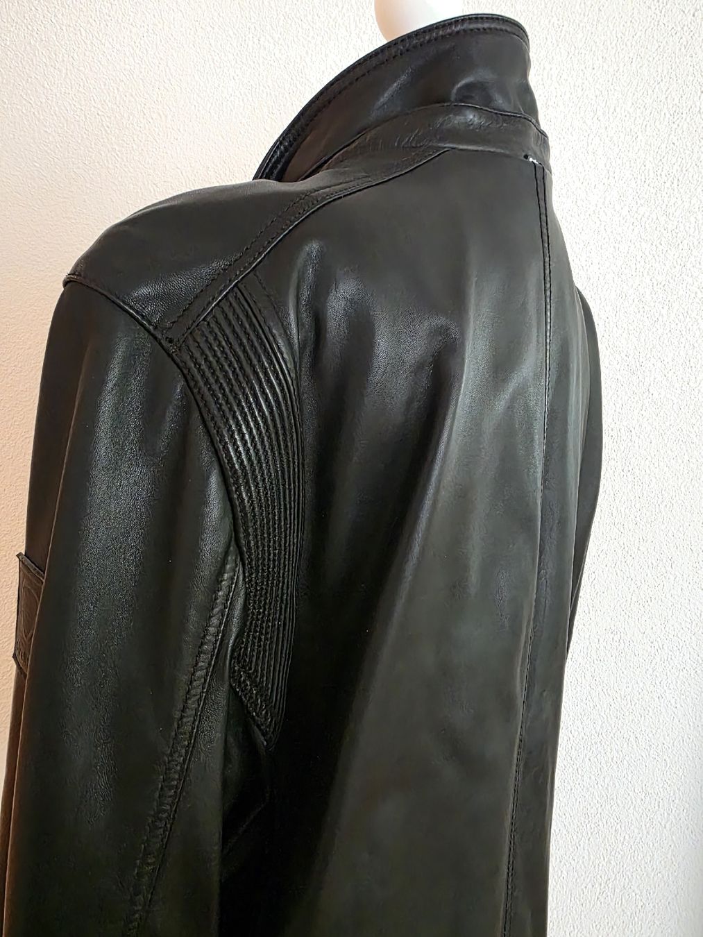 Strellson Giacche: neue Strellson Herren Lederjacke, Gr. 52 – Nuovo (secondo la descrizione) da Kerns venduto da d_s_obwalden 3