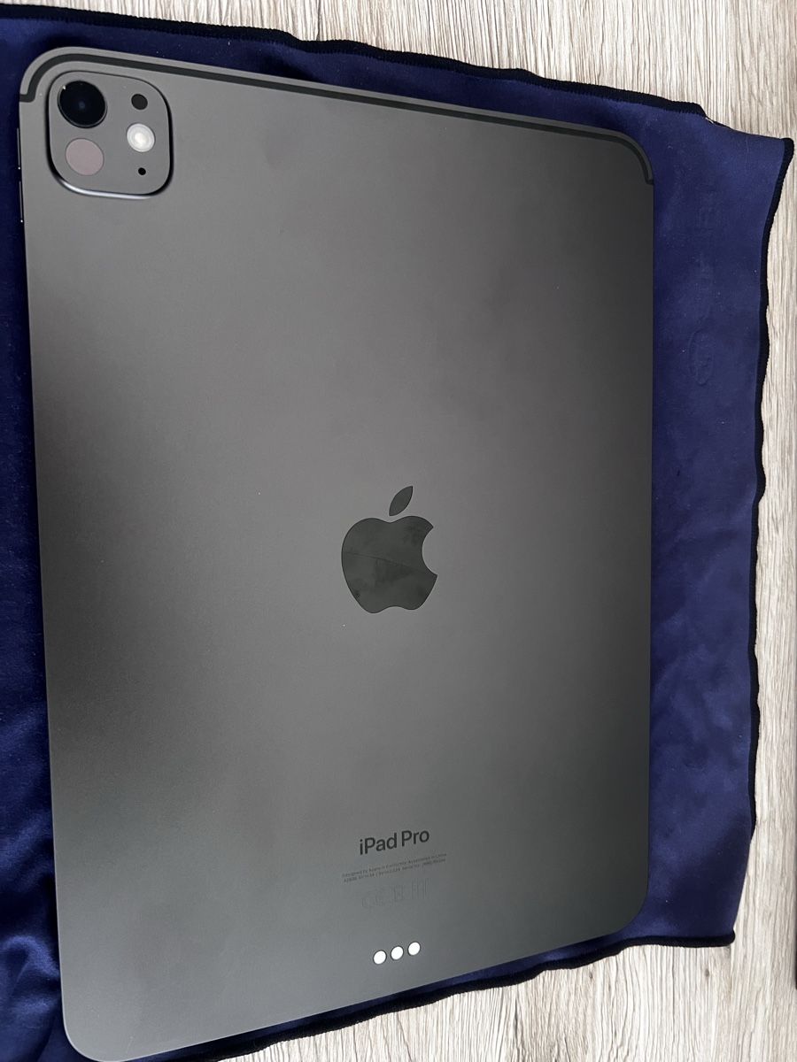Apple Tablet PC: iPad Pro M4 11 pouces – Nuovo (secondo la descrizione) da Biel/Bienne venduto da AntoineDuffey03 2