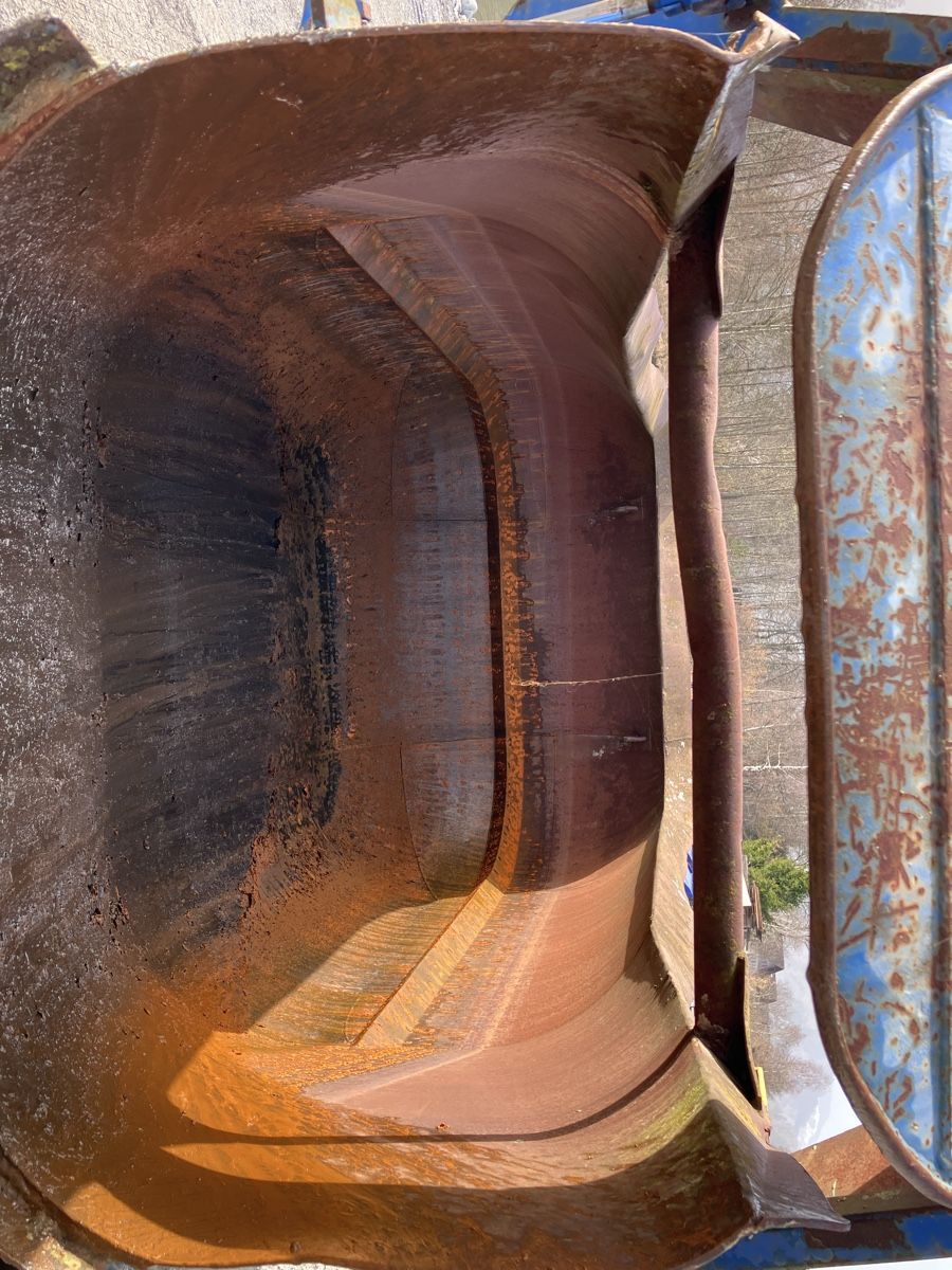 Tutte le macchine: Silo für Hackengerät – Usato da Grindelwald venduto da AdBaKn 4