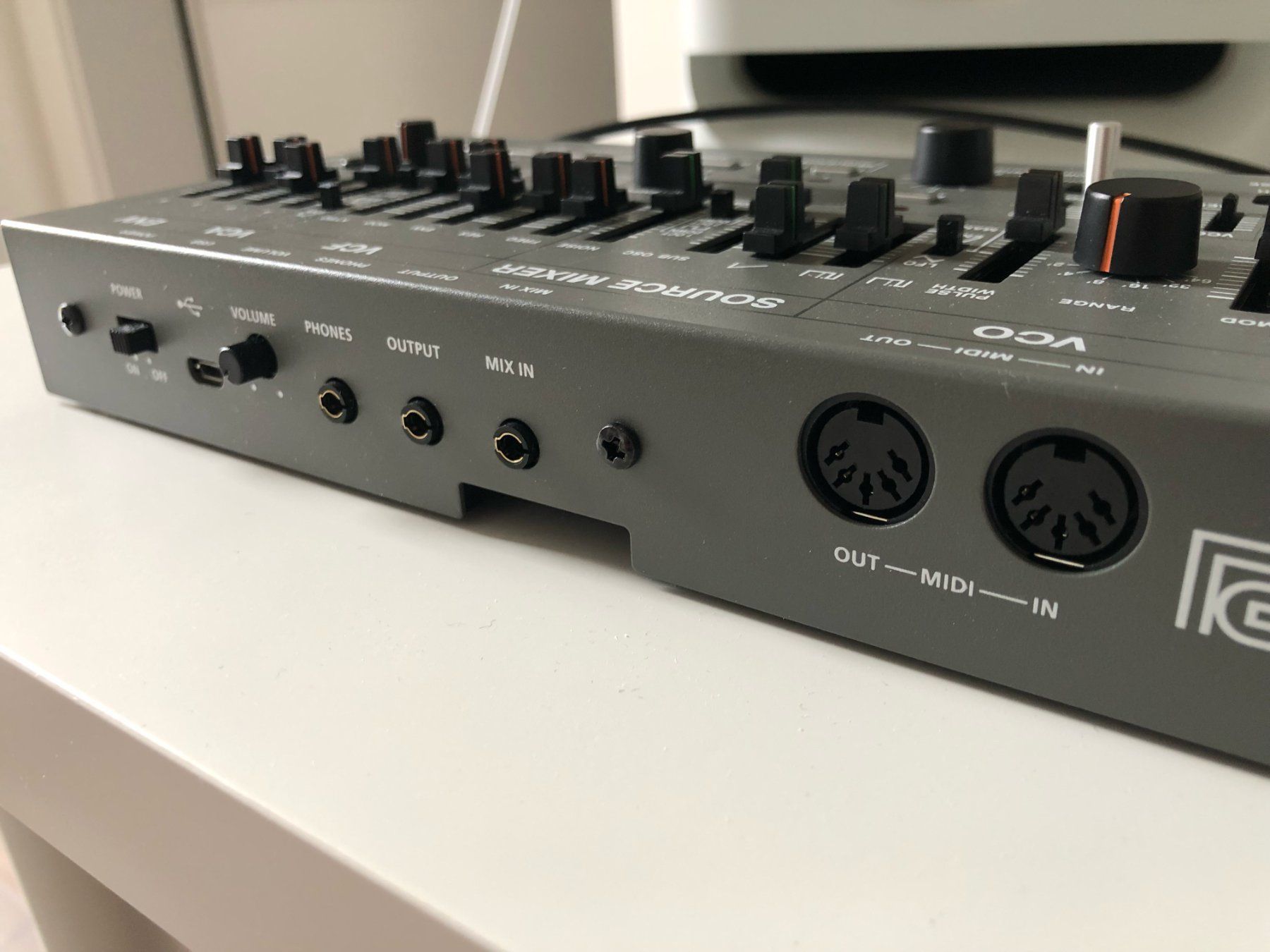 Roland Musikinstrumente: Roland SH-01A – Gebraucht aus Lausanne von Pazuzu02 4