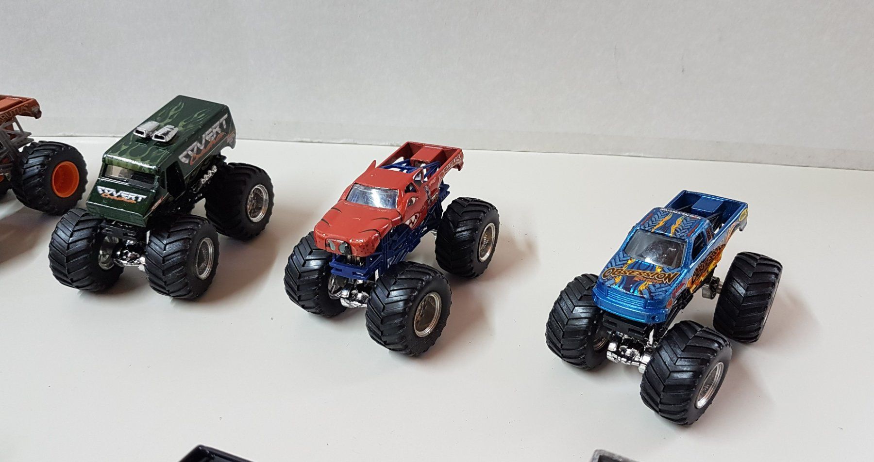Modellautos: 11 Auto Offroader – Gebraucht aus Schüpfheim von Games_Spielkonsolen 3