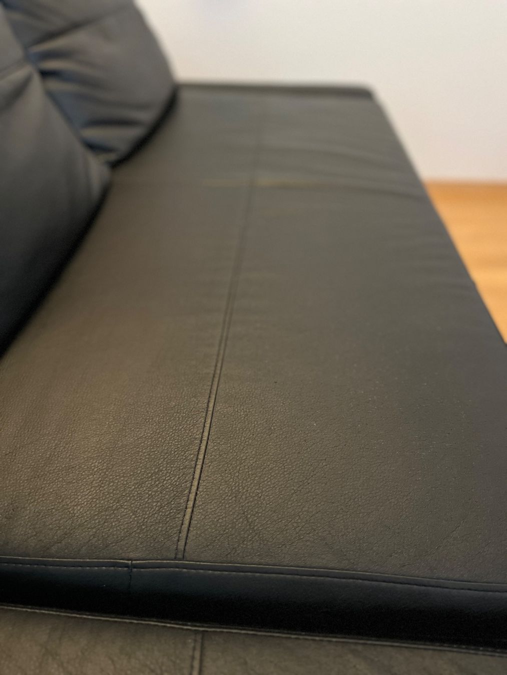 Divani: Kunstleder Sofa Ikea – Usato da Utzenstorf venduto da mei_y52x 5