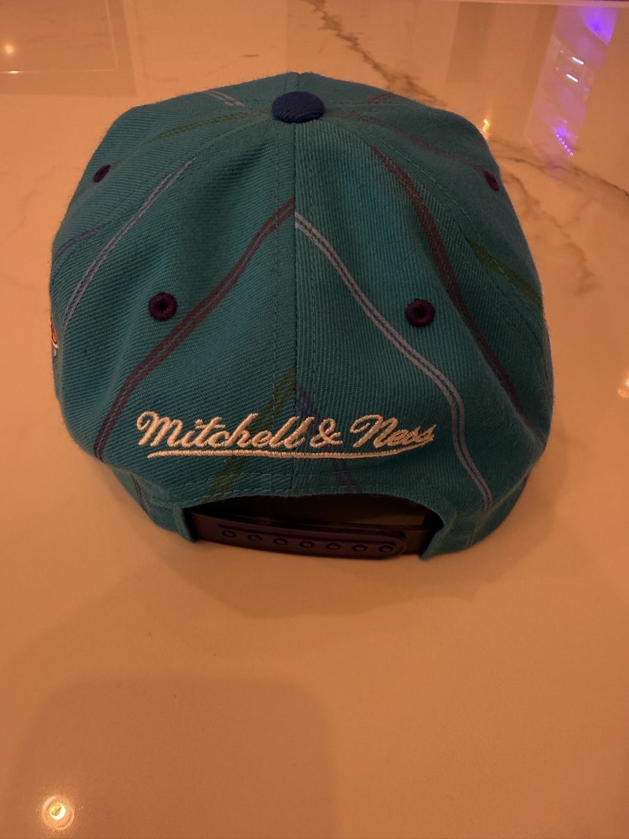 Mitchell & Ness Hüte, Mützen & Caps: Snapback NBA Charlotte Hornets - Mitchell & Ness – Neu und originalverpackt aus Eschenbach LU von sirjethro 3