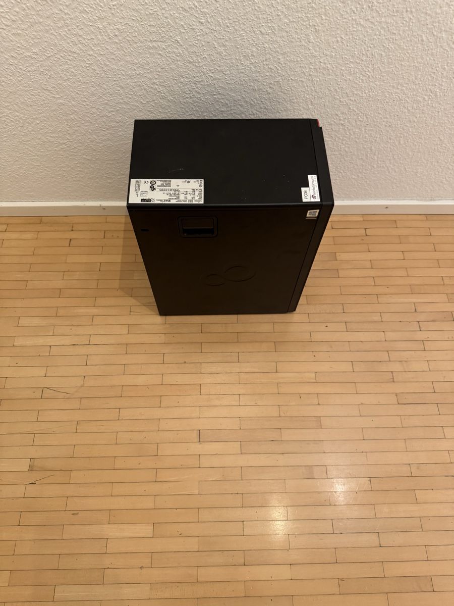 Fujitsu PC: Fujitsu ESPRIMO P957 Desktop-PC – Intel Core i5 – Difettoso da Adliswil venduto da Busys 3