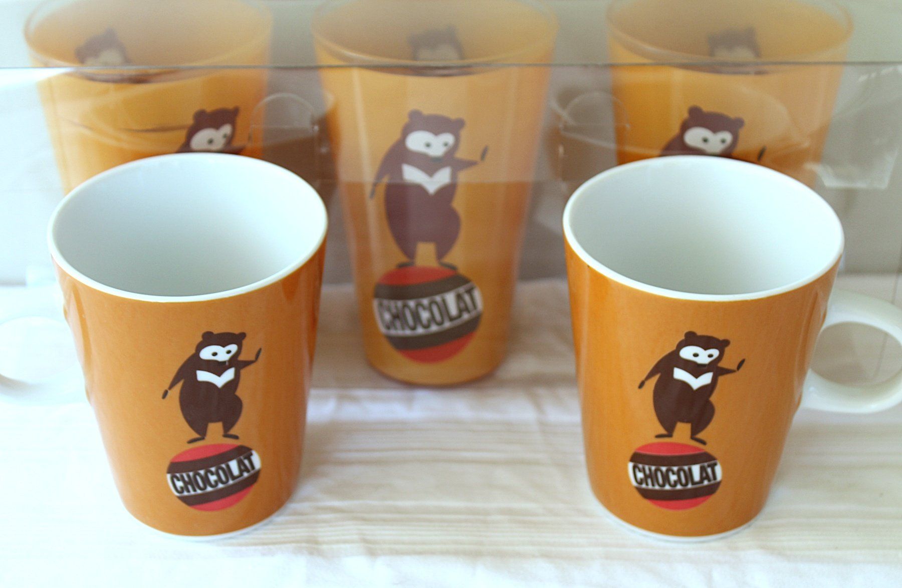 Migros Geschirrsets: Retro Migros Geschirr Set Schokolade ikonischer Eisbär – Neu (gemäss Beschreibung) aus Zürich von Auctionata 3