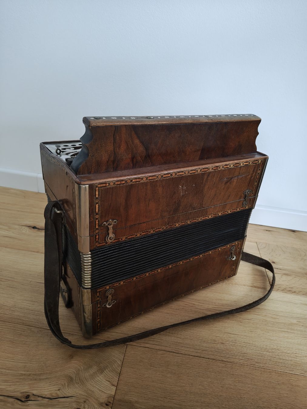 Strumenti musicali: Accordéon E.Mercier vintage – Usato da Fontainemelon venduto da ad_ 3