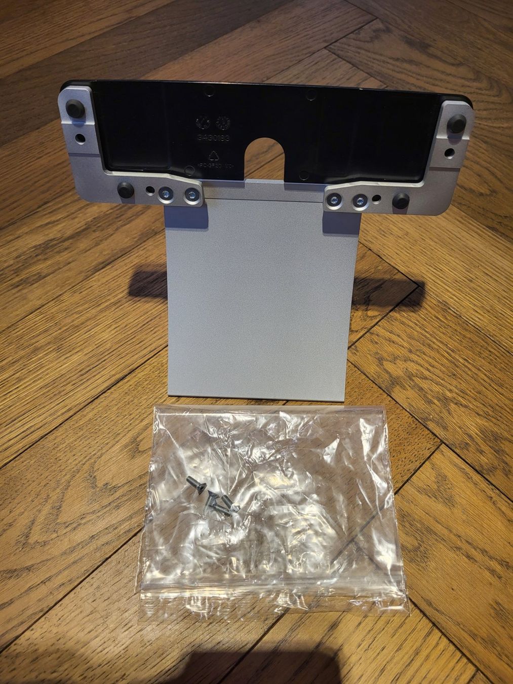 Supporti a parete: Support de table pour Beosound 35 Bang & Olufsen – Usato da Sion venduto da Bang-OlufsenSion