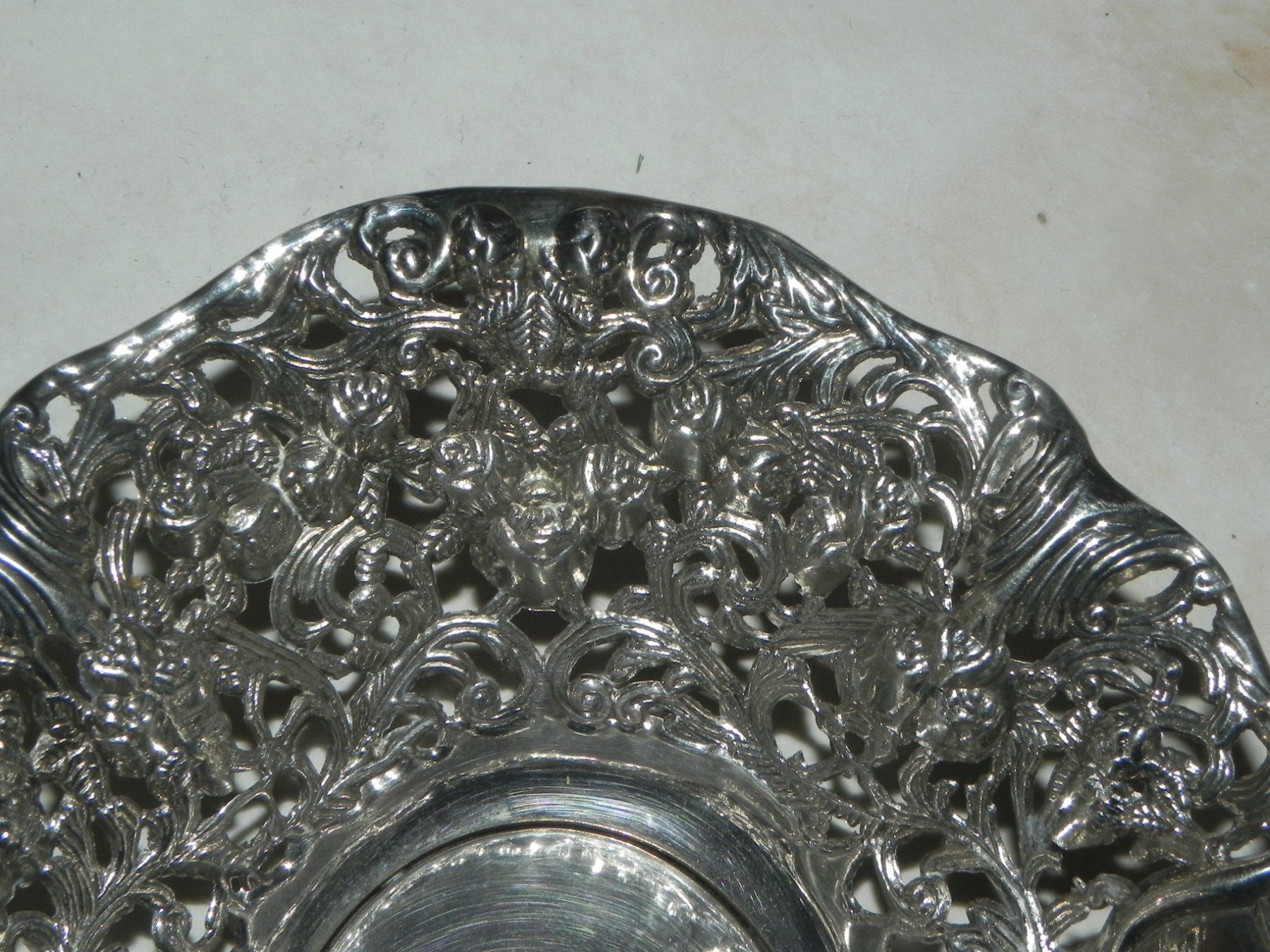 Schalen: Vintage versilberte Schale Rosendesign - Korb durchbrochen – Gebraucht aus Minusio von Lory64 5