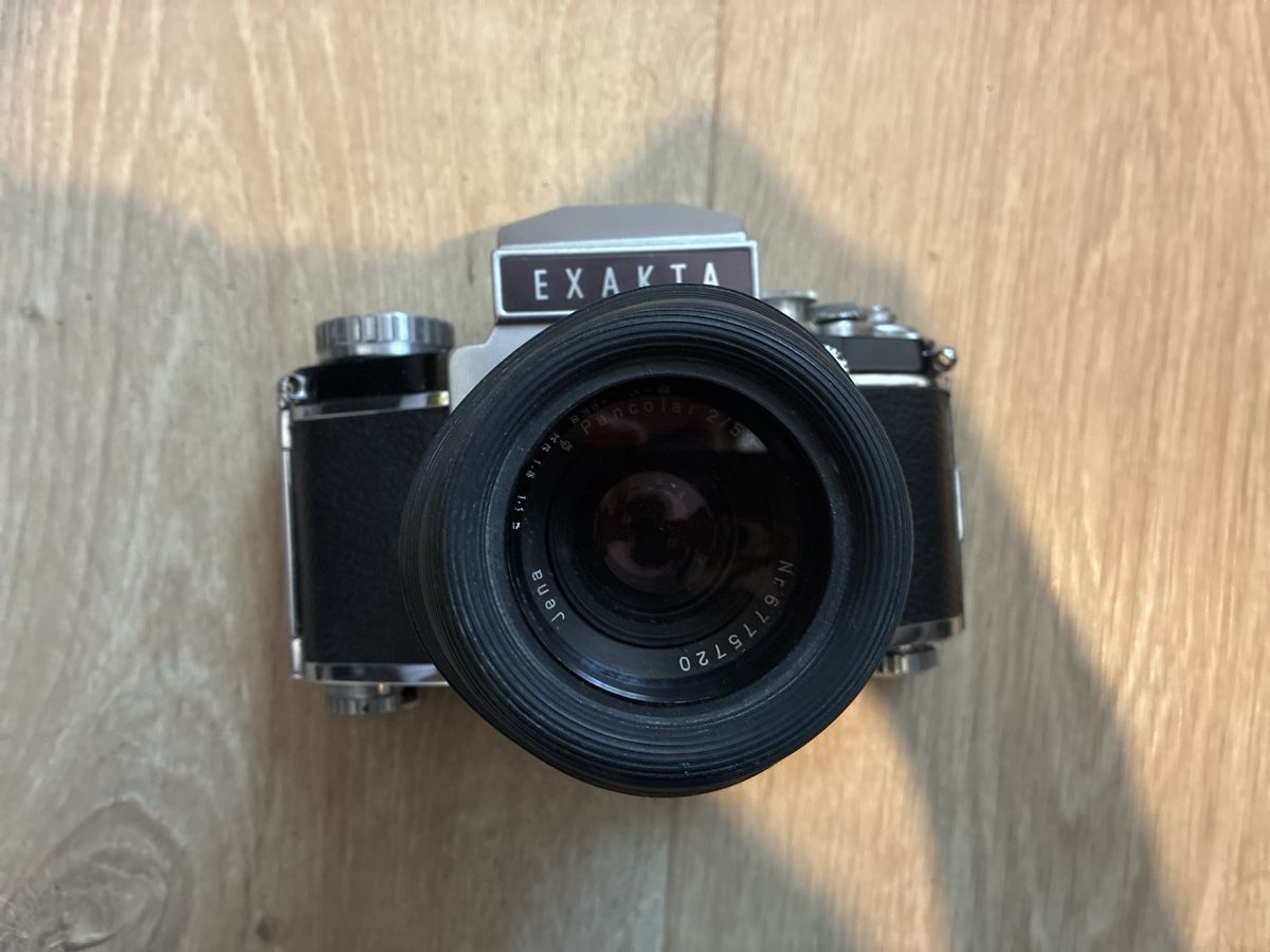 Exakta Fotocamera: Exakta varex IIb – Usato da Le Grand-Saconnex venduto da aur_27hl