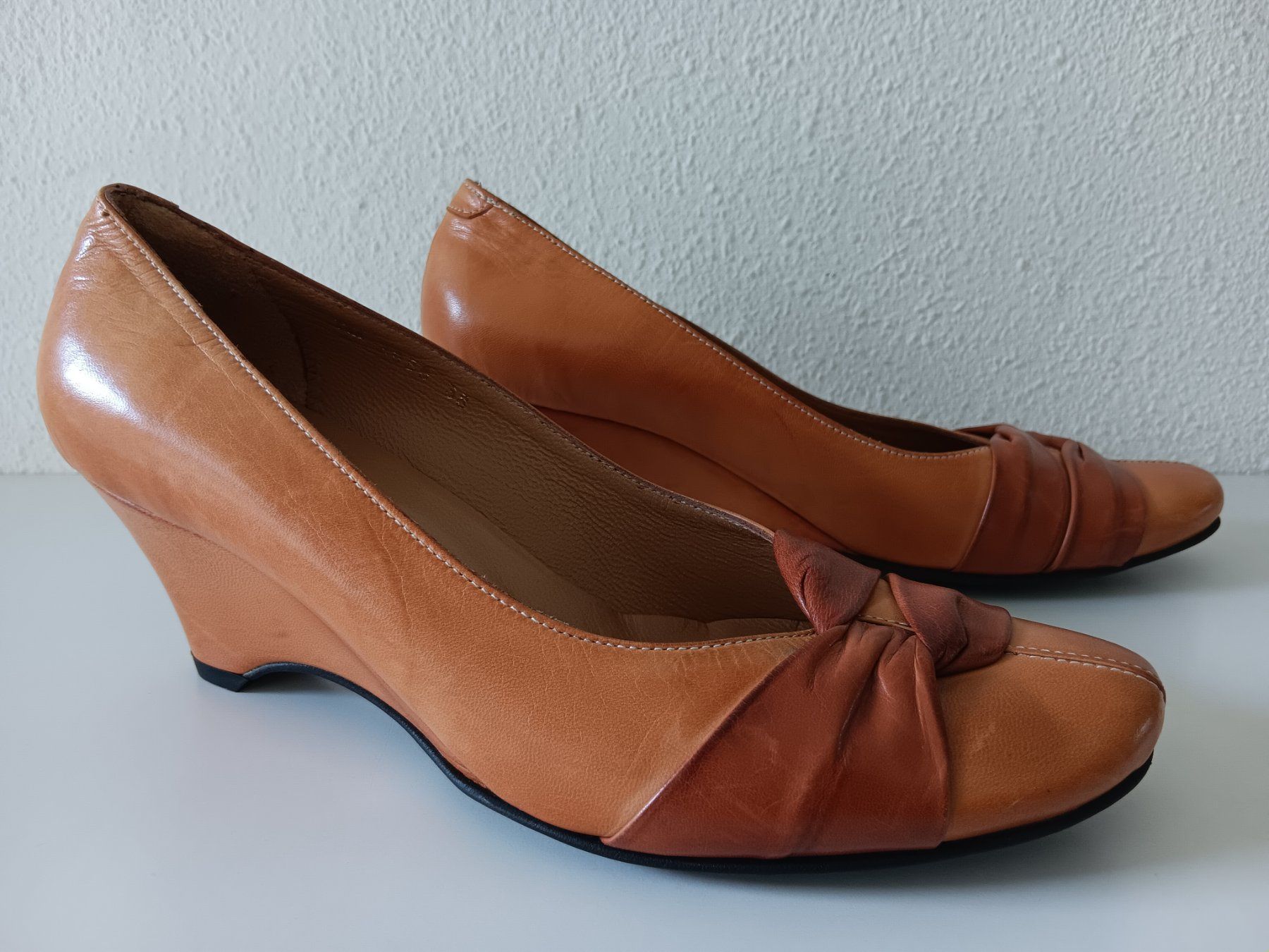 Scarpe da donna: KORHAN LEVENT Chaussures / Schuhe pointure / Nummer 38 – Nuovo (secondo la descrizione) da Cossonay-ville venduto da Super-Price-Quality 1