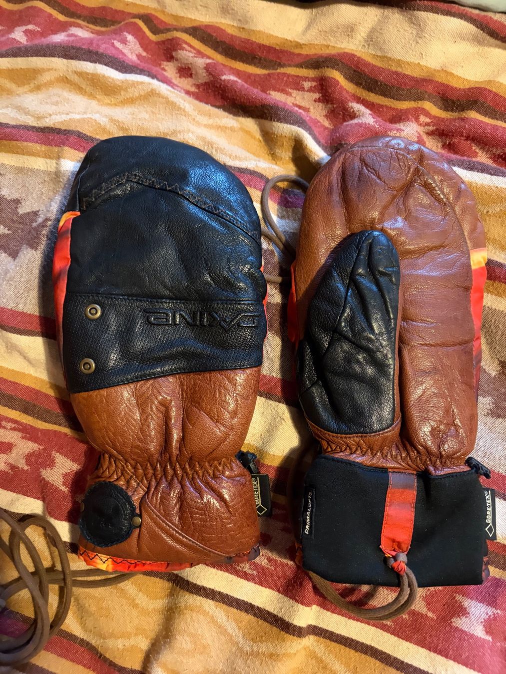 Altri accessori da uomo: Gants Dakine – Usato da Courrendlin venduto da Jere.M