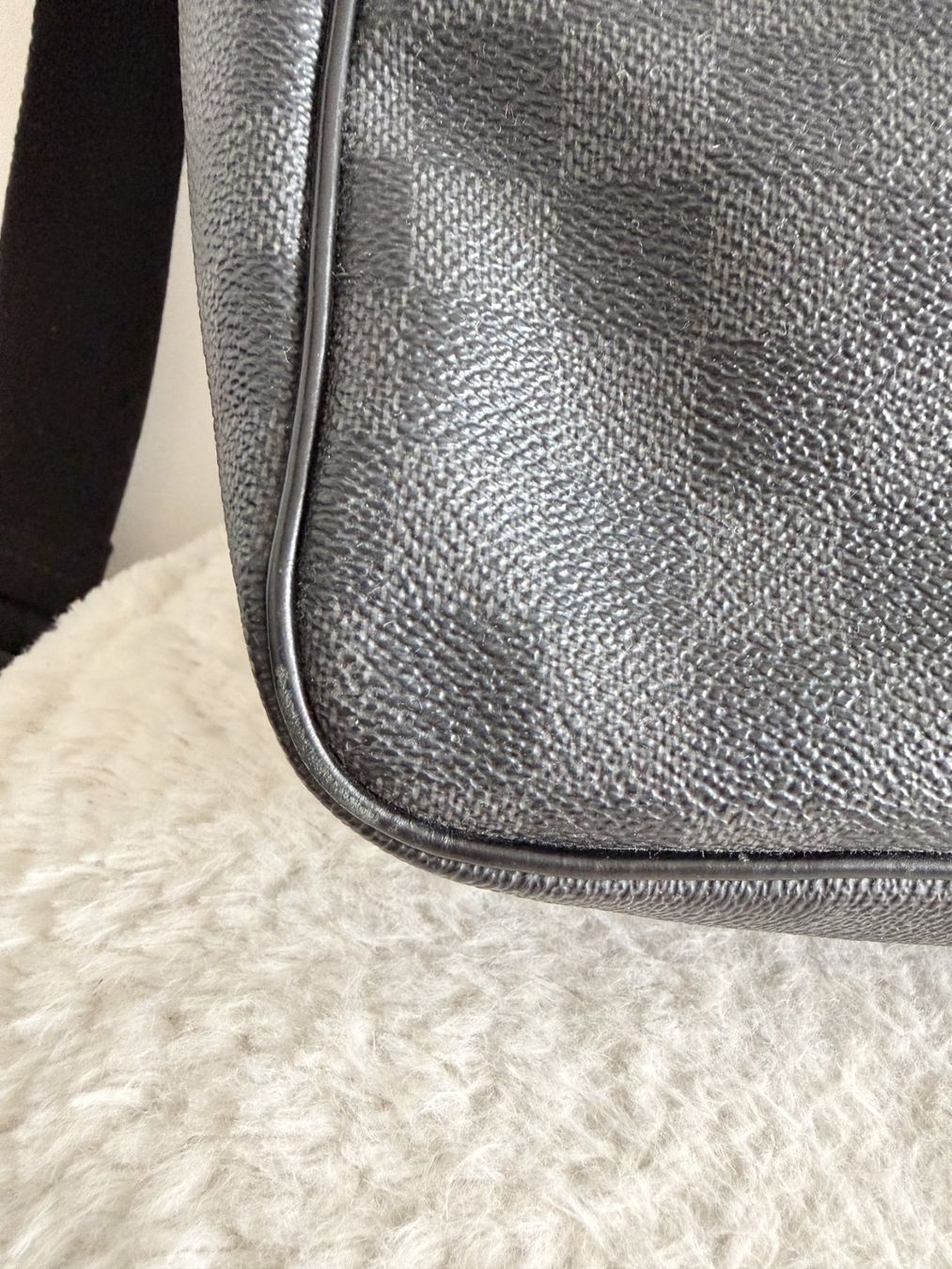 Louis Vuitton Borse: Louis Vuitton Daniel MM Damier Graphite - Bon état – Usato da Yverdon-les-Bains venduto da zchtc2012 4