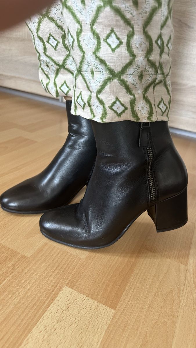 Scarpe da donna: Bottines noires cuir Varese T36  – Usato da Vuippens venduto da ale_6gkb
