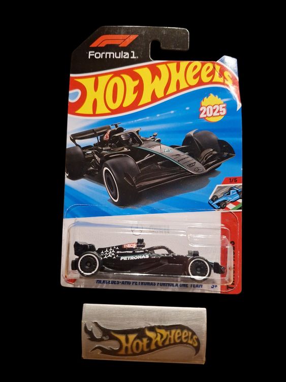 HW Track Aces 2025 Mercedes-AMG Petronas Formula One T 1/5SD | Kaufen ...