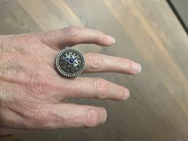 Silberring mit Lapislazuli