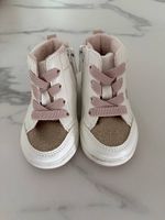 Sneaker wie neu