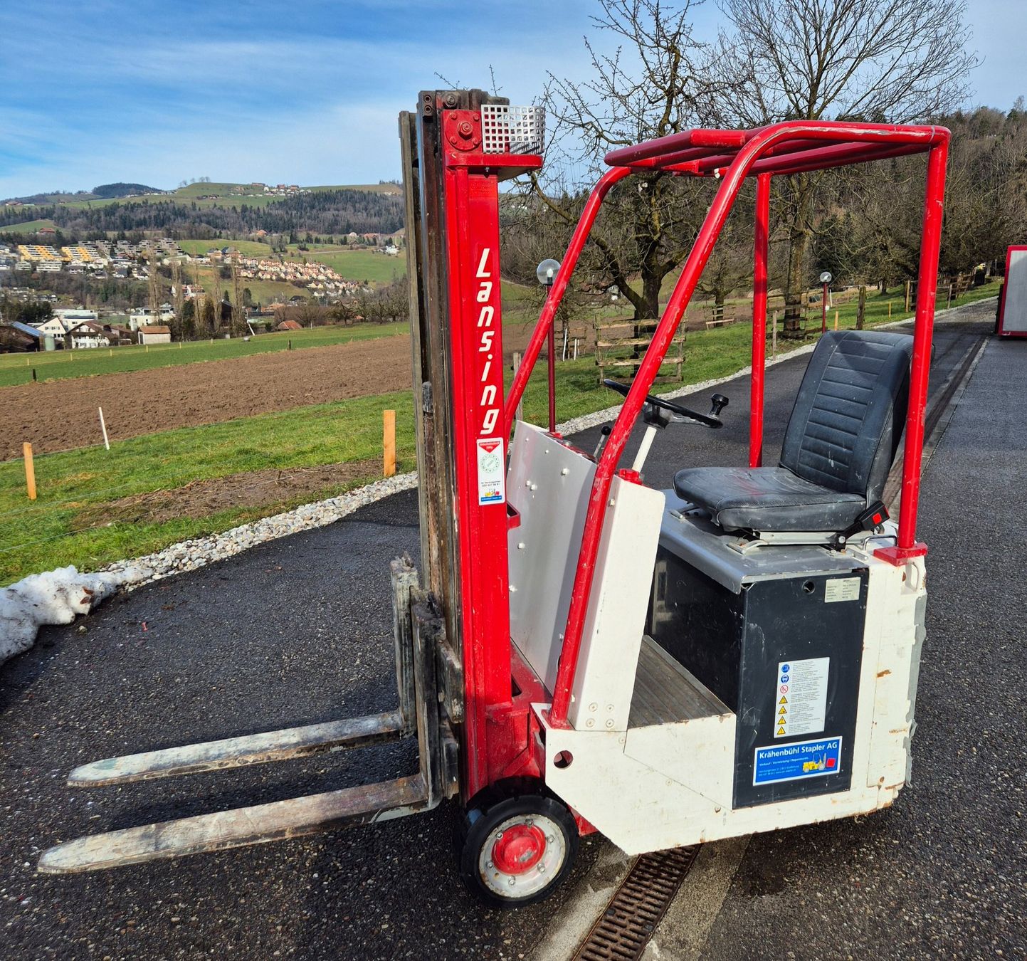 Carrelli elevatori e a forche: WENDIGER KLEINER ELEKTROSTAPLER 3-RAD Batterie 2019 – Usato da Steffisburg venduto da Forkliftpower