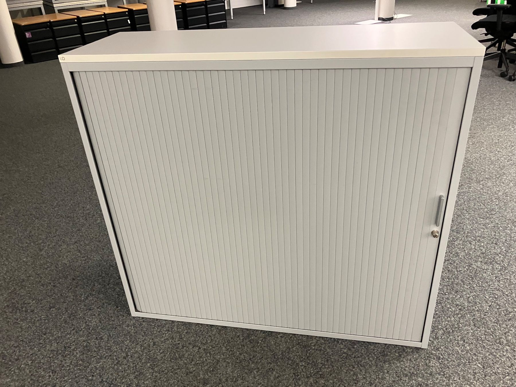 Armoires: Büro Lateralschrank – D'occasion à Basel par Claudanius