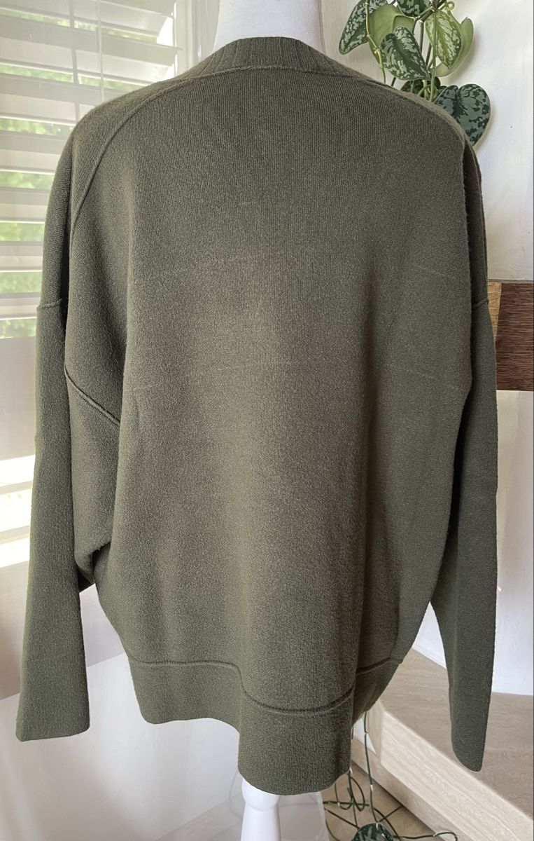 Zara Maglioni & Felpe: Oversize ZARA Pullover in Khaki-Grün, Gr. S – Usato da Läufelfingen venduto da B_C_Sch. 1