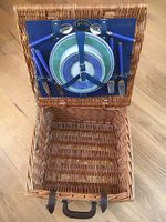 Picknick Korb (Optima, England mit Villeroy & Boch Geschirr)