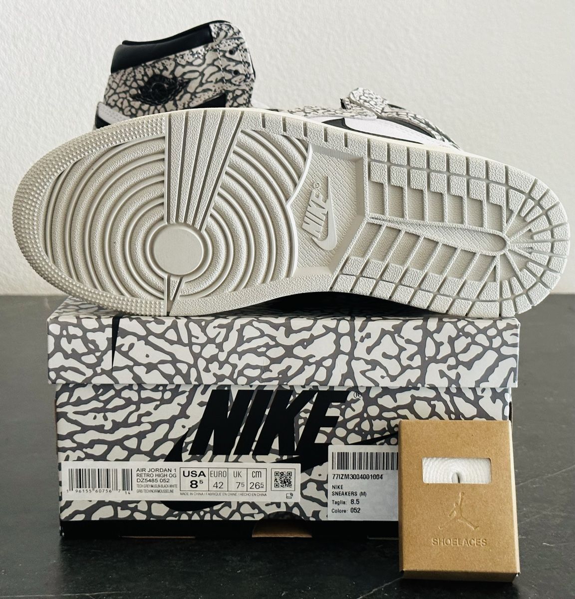 Scarpe da uomo: Jordan 1 elephant print new – Nuovo e nell'imballaggio originale da Biel/Bienne venduto da Akwawini