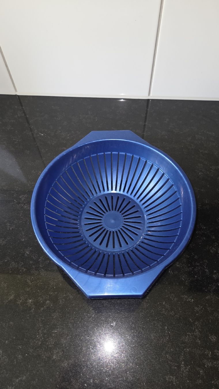 Ciotole: Sieb, blau, ø 23 cm, Höhe 8,5 cm – Usato da Zürich venduto da Lazarevcanin 1