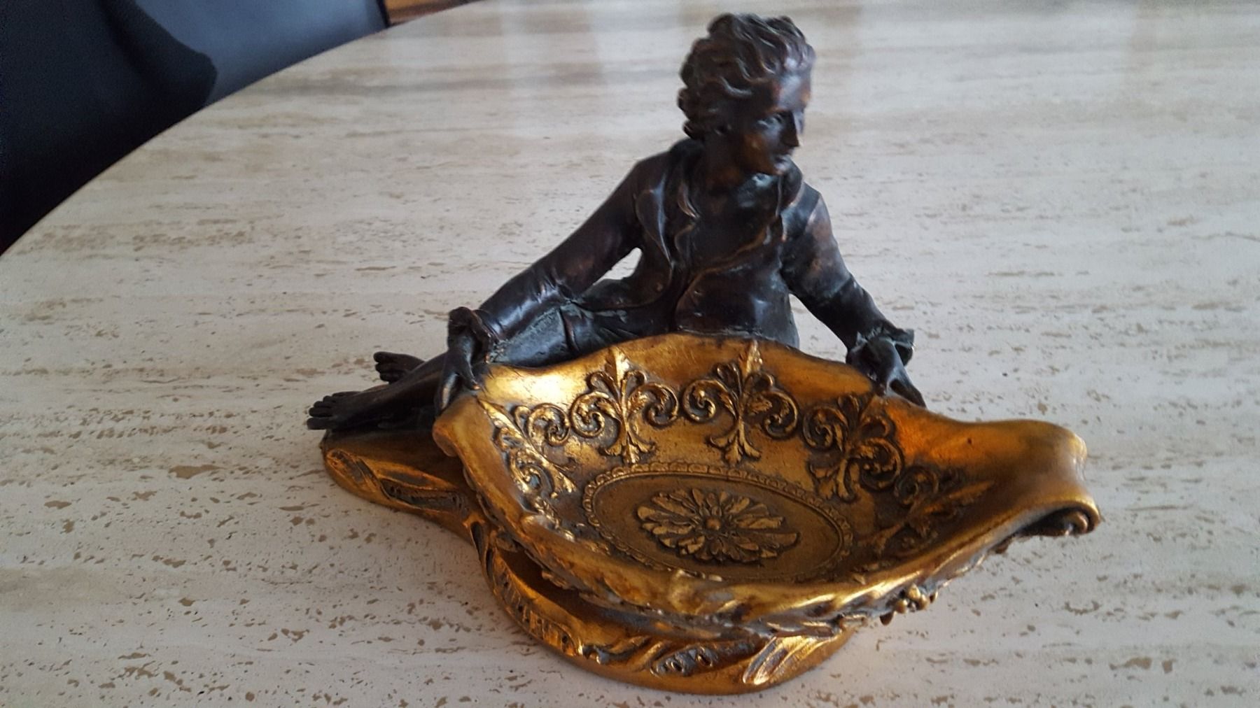 Statuette: Schale mit Figur – Usato da Reinach venduto da 3Guggerli 9