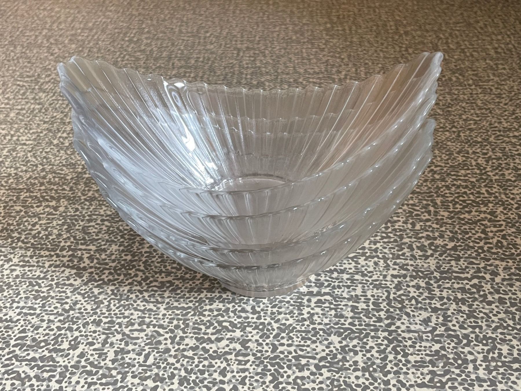 Bicchieri: 4er-Set Glas-Desssertschale "Schiff" – Usato da Buchs SG venduto da Handyman77