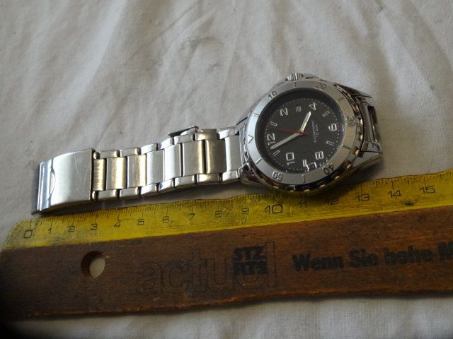 TCM Uhren: TCM HERREN UHR,QUARTZ,DATE.SCHÖNE MODEL.LÄÜFT. – Gebraucht aus zürich von ahmad01 6