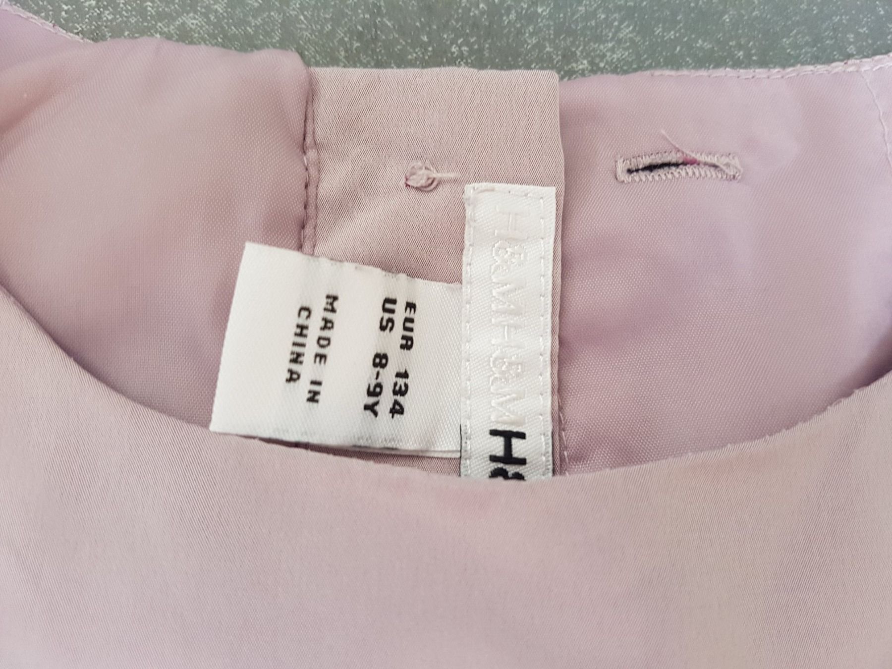 H&M Vestiti & Gonne: Elegantes Kleid von H&M, Grösse 134 – Usato da St.Gallen venduto da dajo0809 2