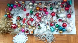 *ca 90 Div.  Alte und Div. neue Christmas schmuck