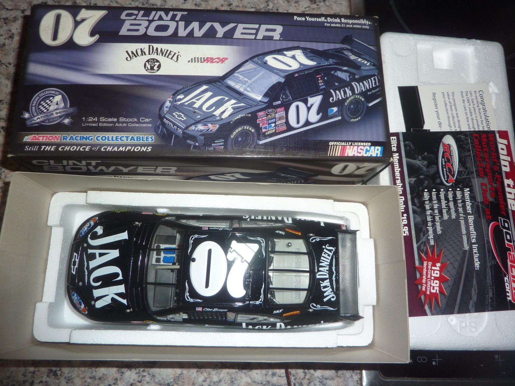 Nascar Modellini d'auto: NASCAR 07 – Nuovo e nell'imballaggio originale da Balsthal venduto da bouteliee