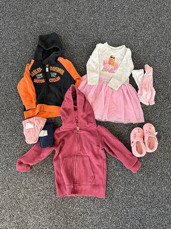 Lotti & Set di vestiti: Kleiderpaket Herbst/Winter Grösse 92/98 – Usato da Malans GR venduto da san_s5bj 1