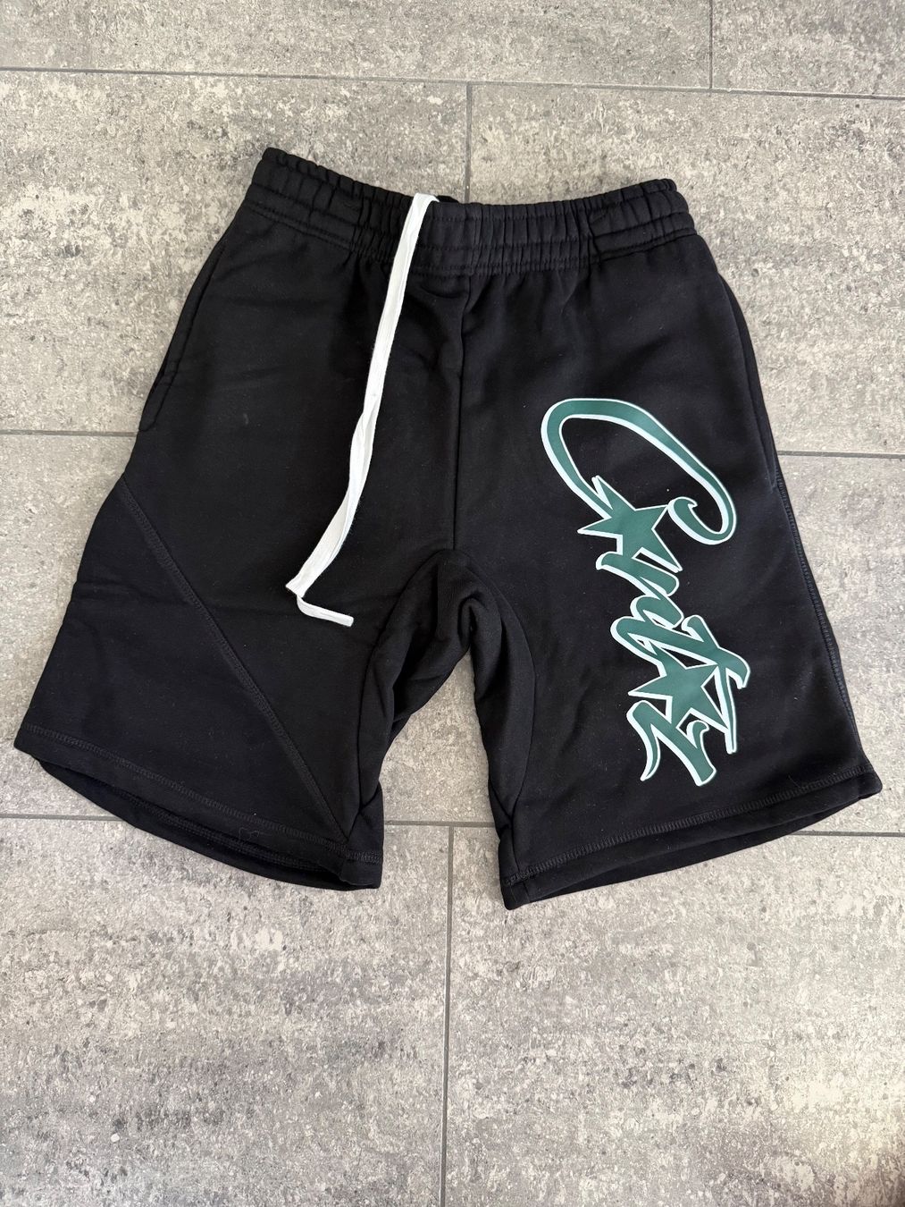 Corteiz Pantalons: Corteiz Shorts – Neuf (Voir description) à Allschwil par lor_6cgq