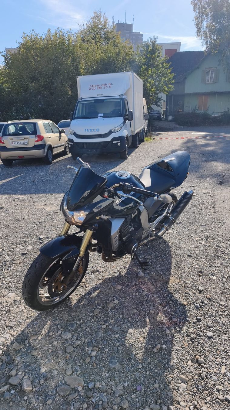 Kawasaki Strasse: KAWASAKI Z1000 – Gebraucht aus Aarburg von ajh_w6m6 1