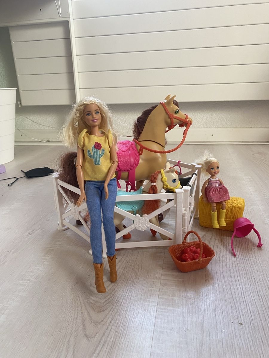 Giocattoli: Barbie mit Pferd – Usato da Oberburg venduto da silegp81 1