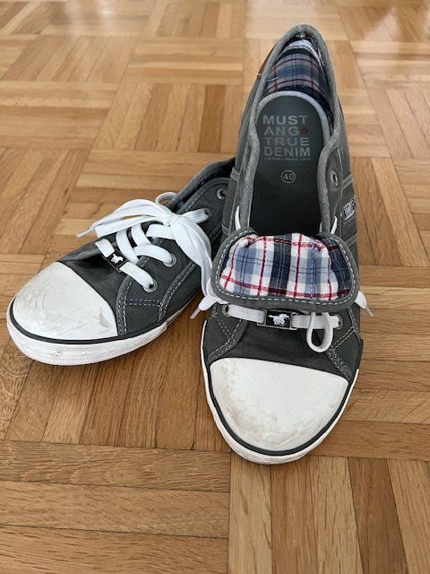Mustang Scarpe da uomo: Sneaker "MUSTANG" Gr. 40, antrazit – Nuovo (secondo la descrizione) da Walenstadt venduto da ricamul 8