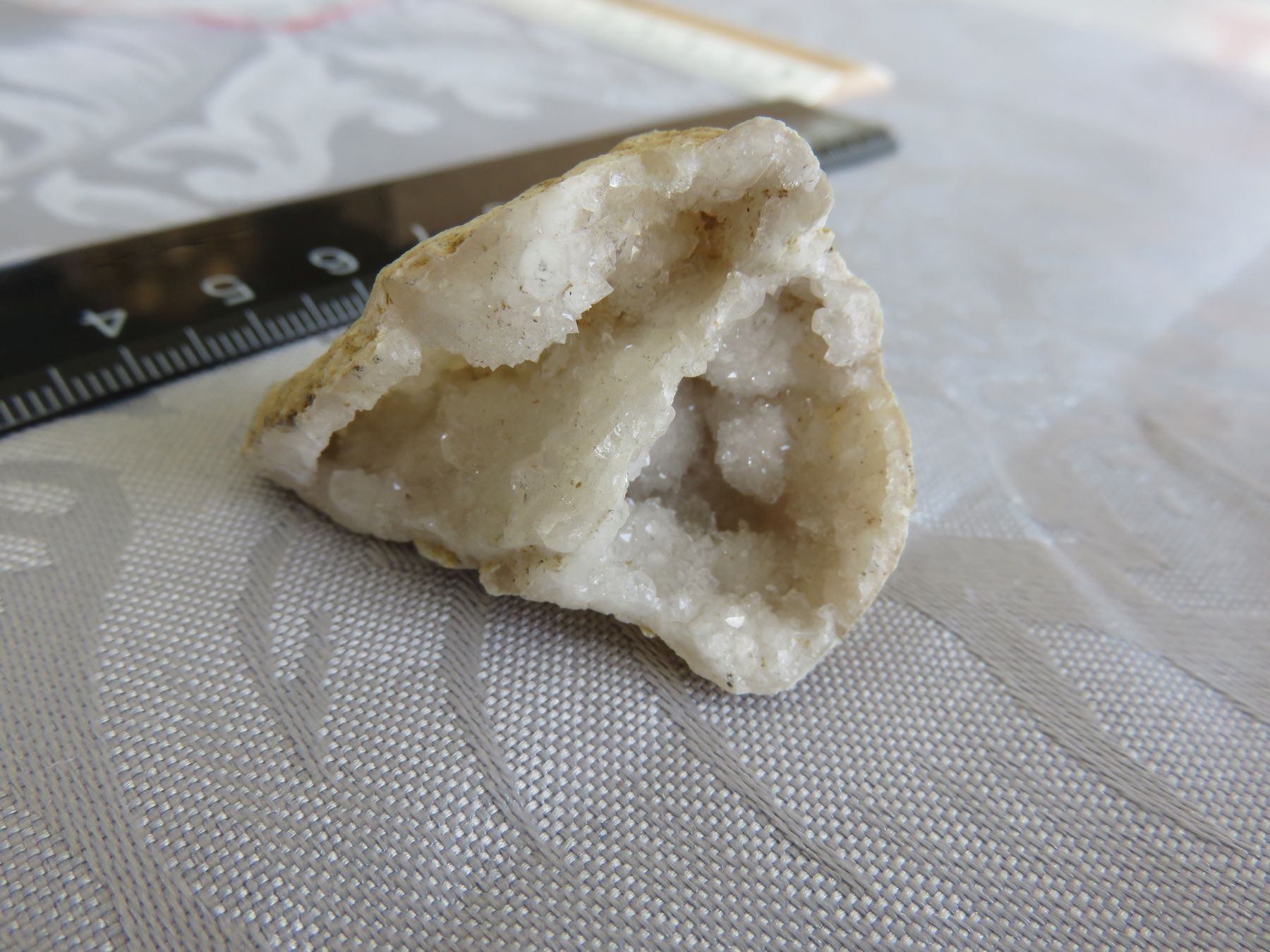 Pietre preziose: Quarz Geode – Usato da Rümlang venduto da euqinom16 1