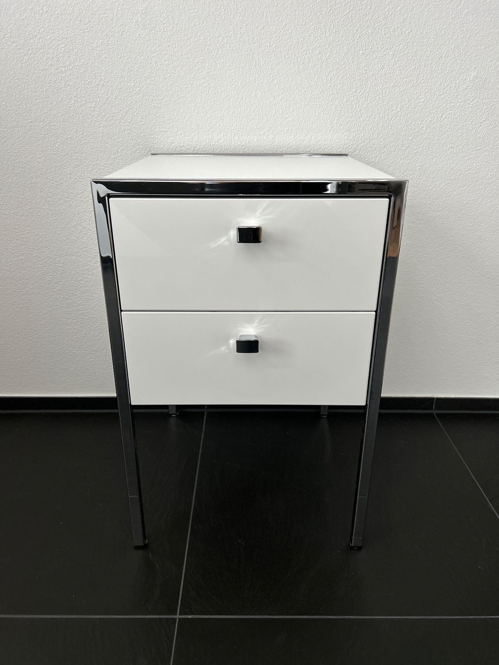 Comodini: Nachttisch ideal für Boxspringbett – Usato da Ennetbürgen venduto da xxTinixx