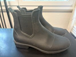 Riding boots, size 37, but more like a 36 and for a narrow f