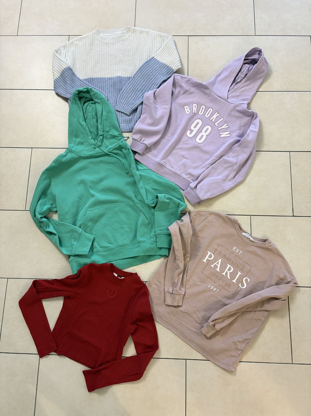 Pulls et sweat-shirts: Pulloverset mit 5 Mädchen Pullover, Gr. 146-164 – D'occasion à Küssnacht am Rigi par icbicb 1