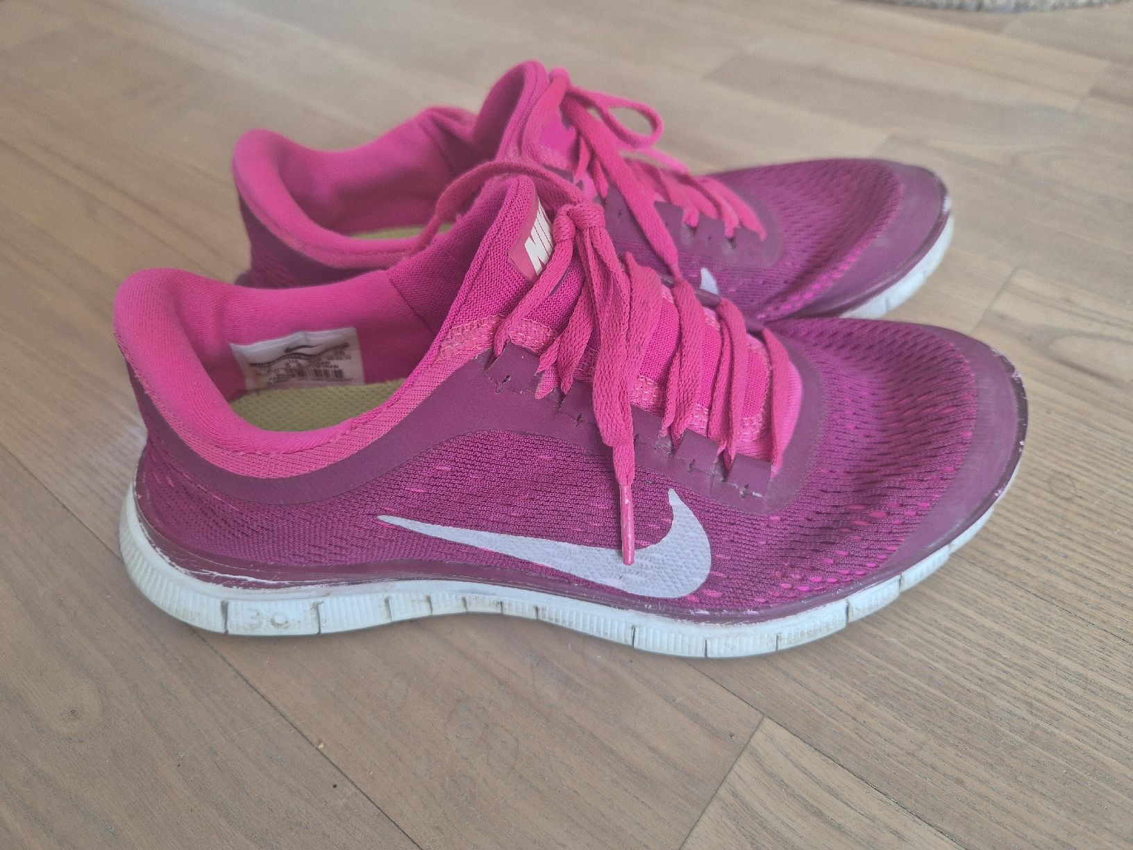 Nike Scarpe da donna: Nike Free Gr.39 – Usato da Rümlang venduto da Kakut