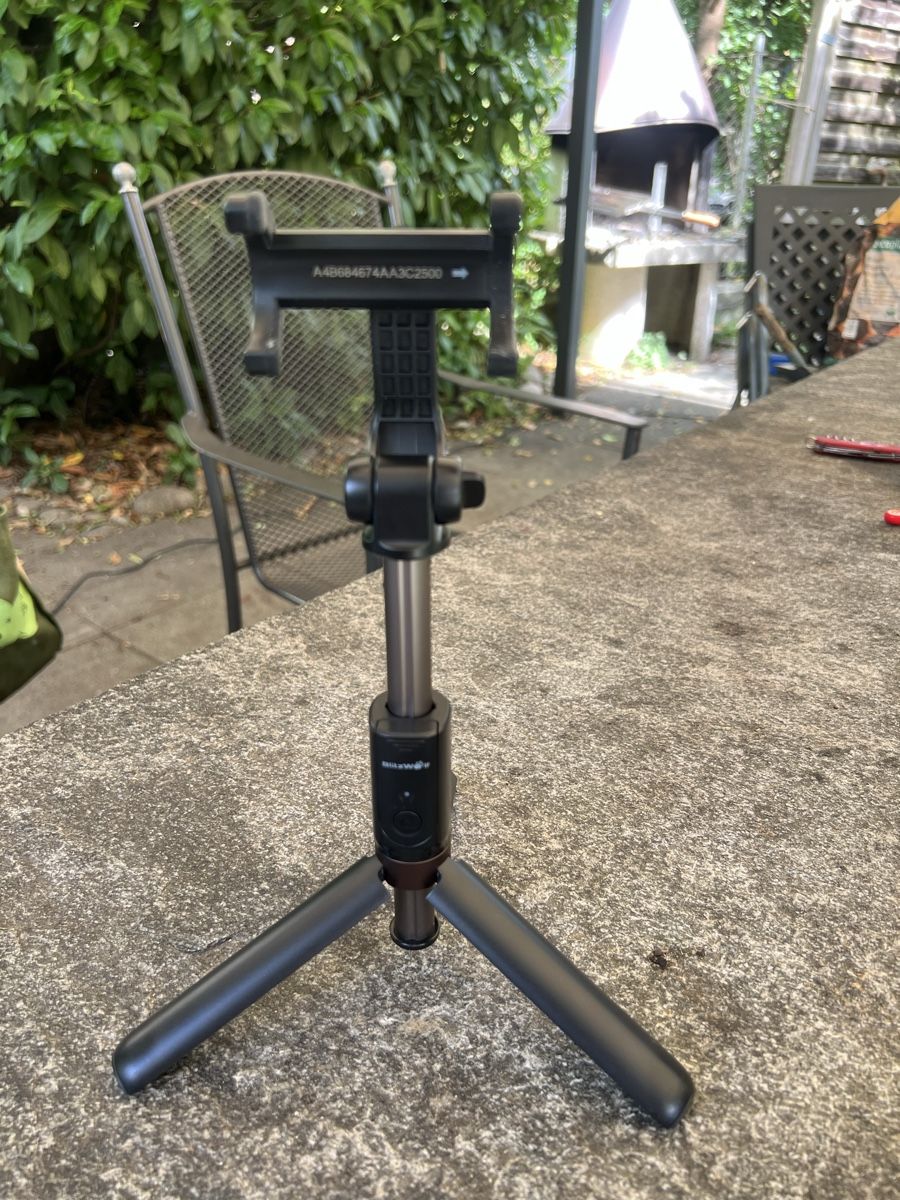 Stative & Köpfe: BlitzWolf 3 in 1 - Handy Stativ, Vlogging, Selfiestick – Neu (gemäss Beschreibung) aus Thun von AvalancheBE