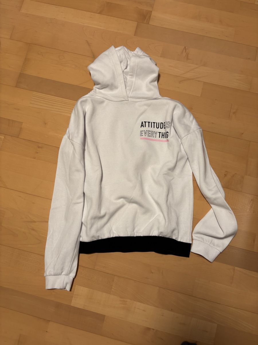Pulls & Sweat-shirts: Kapuzenpulli  170/176 – D'occasion à Kesswil par Branca-01 8