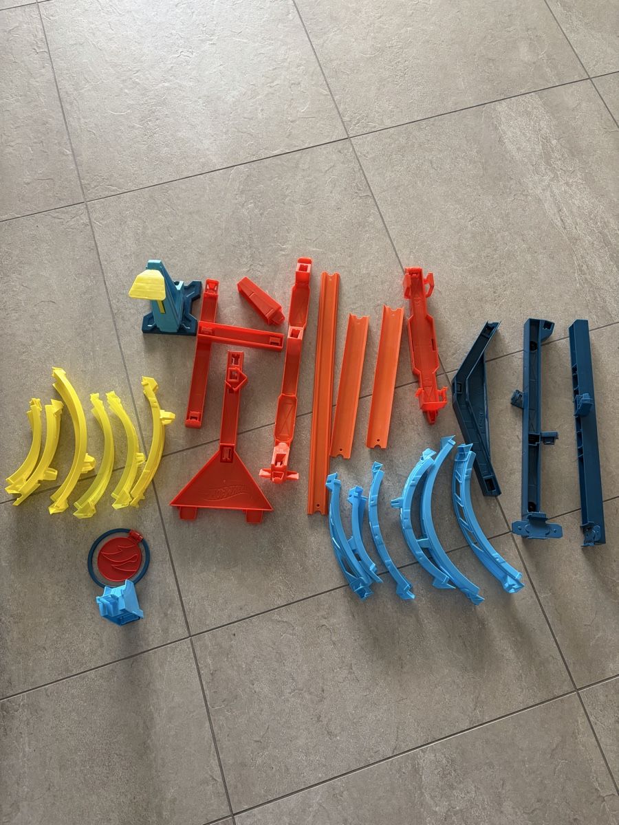 Hot Wheels Spielzeuge: Hot Wheels Corkscrew Crash Track Set (Korkenzieher-Looping-B – Gebraucht aus Waltenschwil von Maura387 2