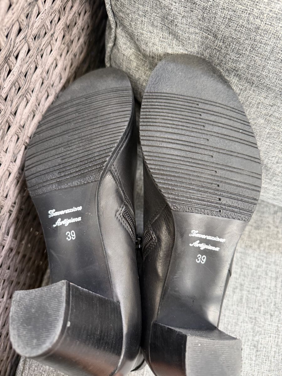 Chaussures femmes: Lederschuhe – D'occasion à Tennwil par Zaylaaa 2