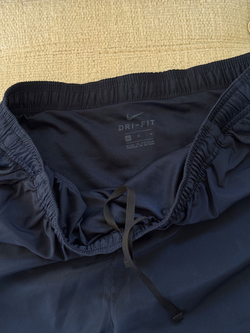 Nike Pantaloni: Nike | Shorts – Nuovo (secondo la descrizione) da Horgen venduto da onur_5 2
