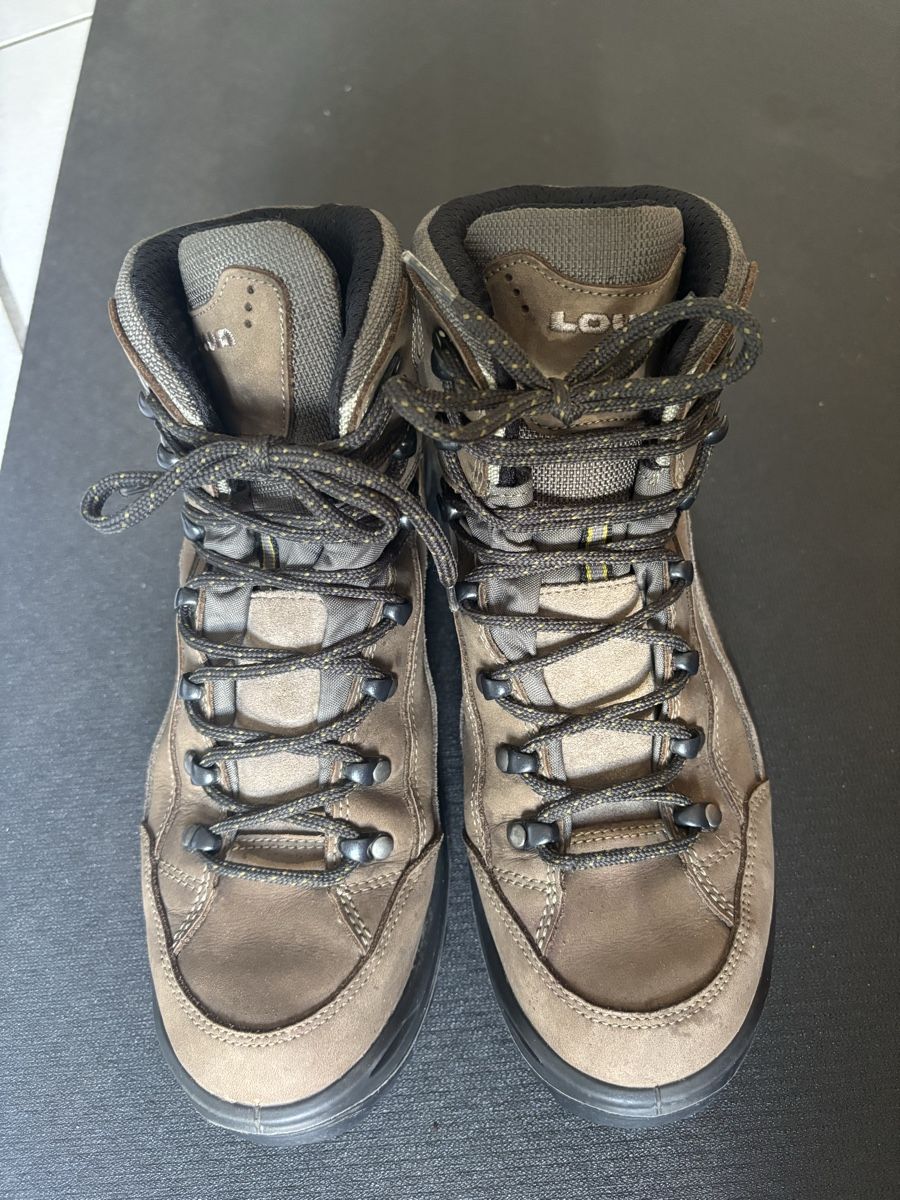 Lowa Scarpe da donna: Lowa Wanderschuhe – Usato da Horw venduto da liebergleich 2
